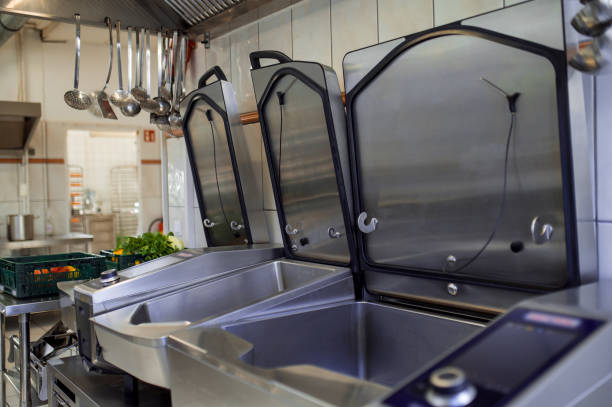 Afruimwagens: The Practical Solution for Clean and Efficient Hospitality Spaces